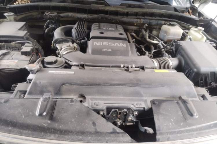 Used Nissan Patrol  Engine Bay