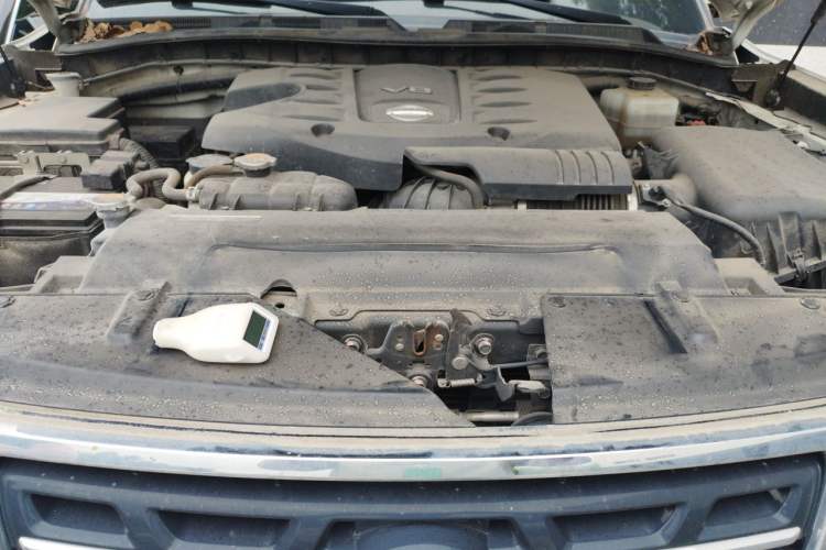 Used Nissan Patrol 2018 5.6L Standard Version Engine Bay