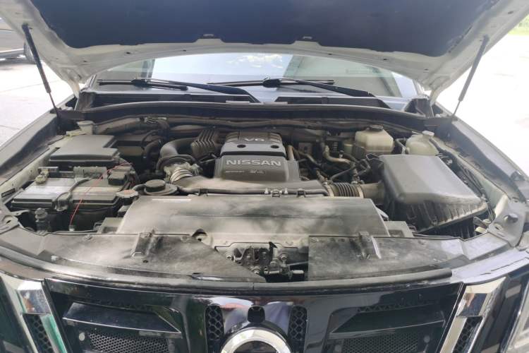 Used Nissan Patrol 2018 Y62 4.0 XE Middle East Engine Bay