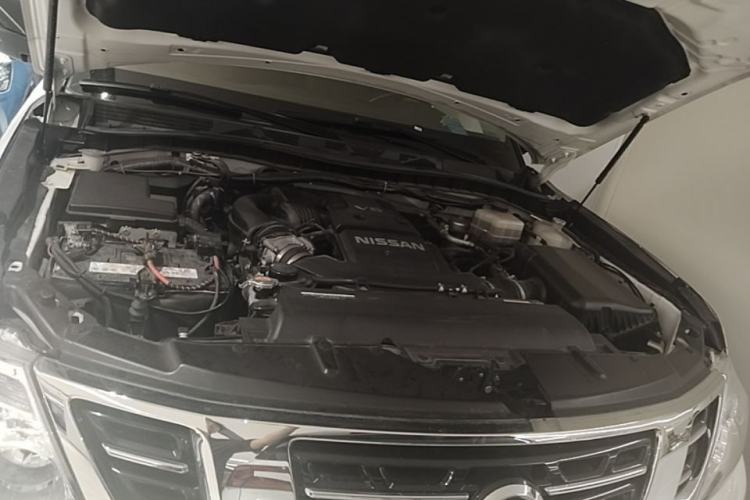 Used Nissan Patrol 2018 4.0L SE Middle East Version Engine Bay