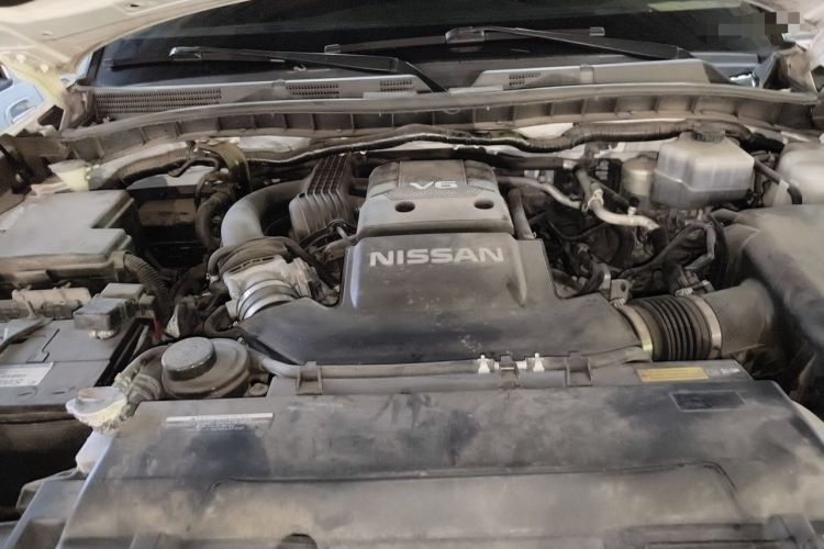Used Nissan Patrol 2018 4.0L LinkedIn Edition Engine Bay