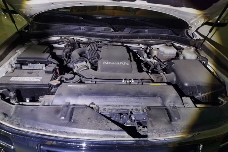 Used Nissan Patrol 2018 4.0L Automatic 7-Seater Middle East Version Engine Bay