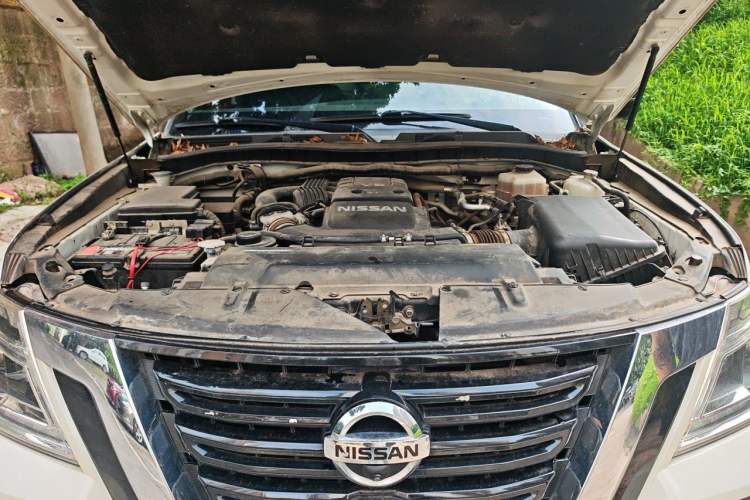 Used Nissan Patrol 2018 4.0L LinkedIn Edition Engine Bay