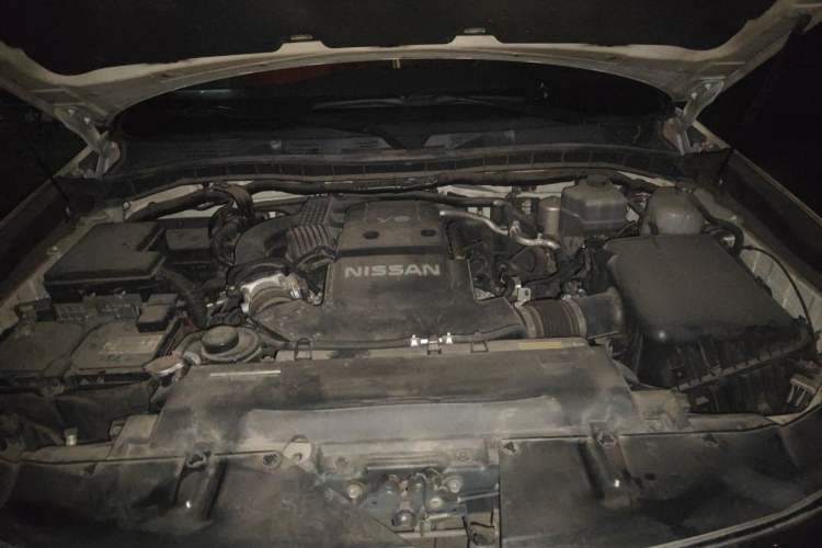 Used Nissan Patrol 2018 4.0L LinkedIn Edition Engine Bay