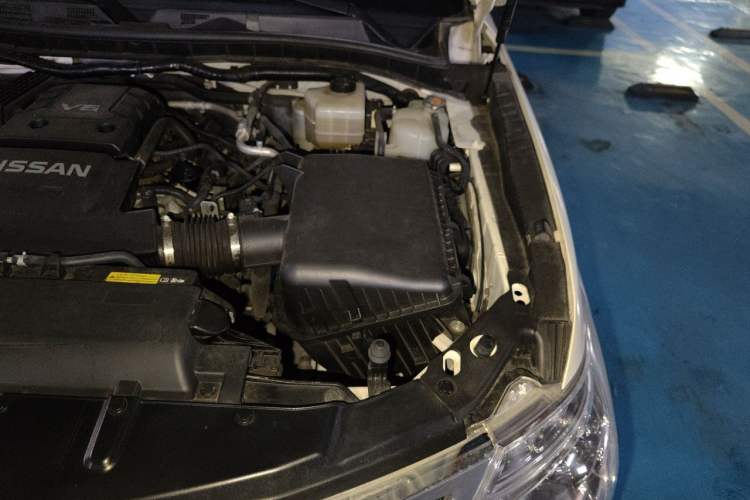 Used Nissan Patrol 2018 4.0L Platinum Edition Engine Bay Left