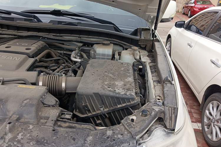 Used Nissan Patrol 2018 4.0L LinkedIn Edition Engine Bay Left