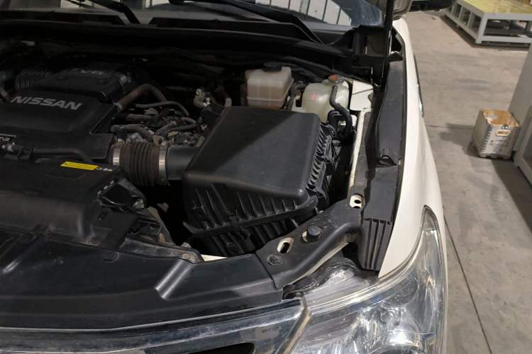 Used Nissan Patrol 2018 Y62 4.0 XE Middle East Engine Bay Left