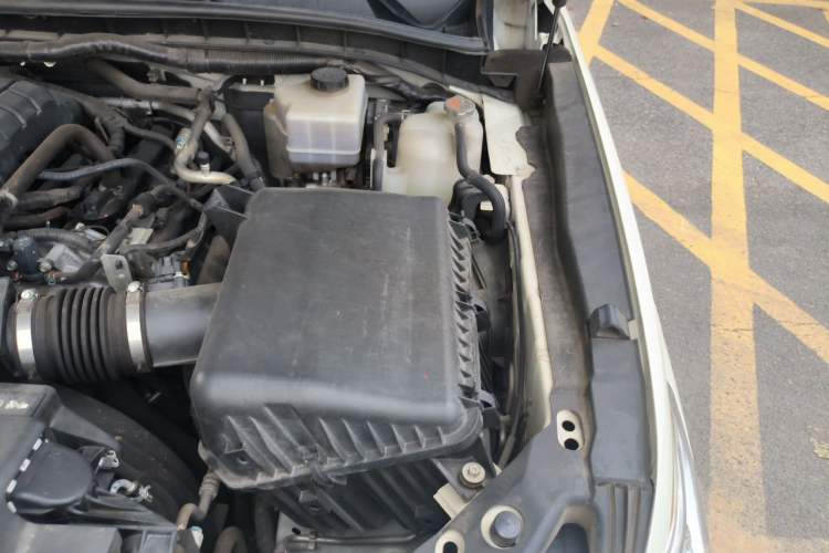 Used Nissan Patrol  Engine Bay Left
