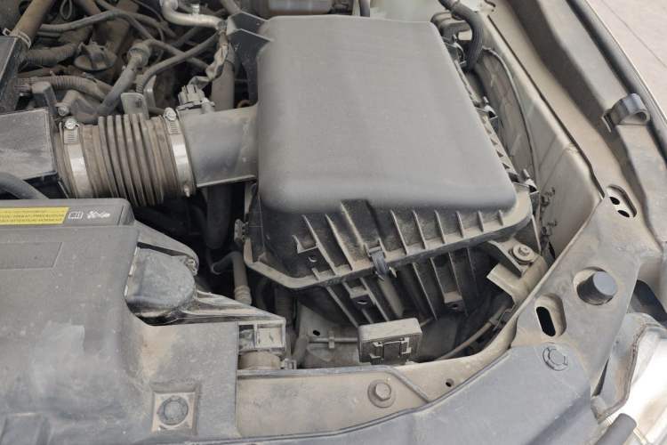 Used Nissan Patrol 2018 4.0L LinkedIn Edition Engine Bay Left