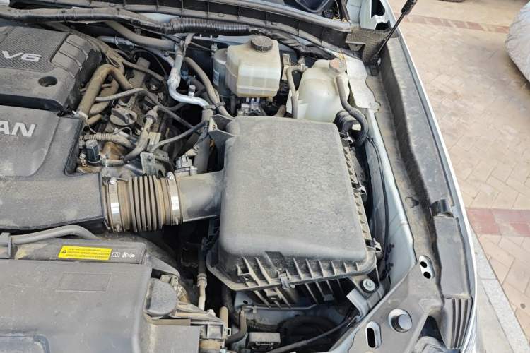 Used Nissan Patrol 2018 4.0L LinkedIn Edition Engine Bay Left