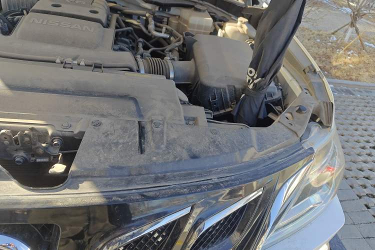 Used Nissan Patrol 2018 4.0L LinkedIn Edition Engine Bay Left
