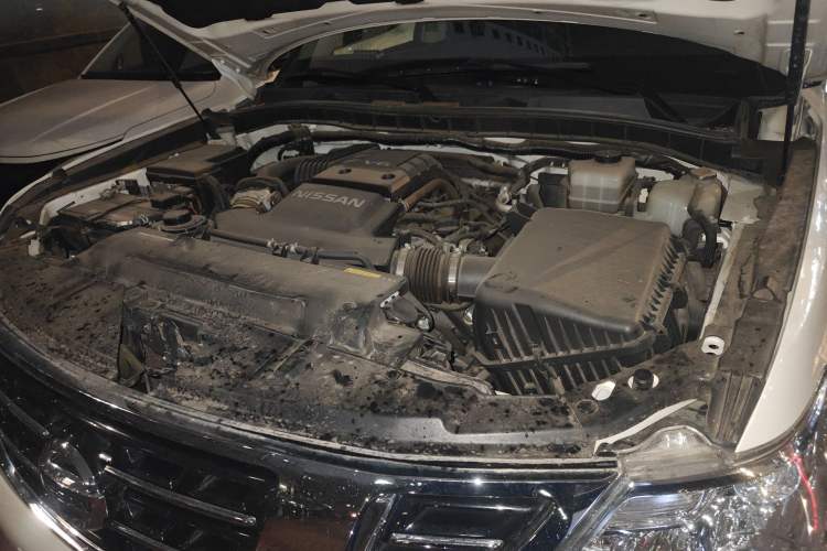 Used Nissan Patrol 2018 4.0L LinkedIn Edition Engine Bay Left