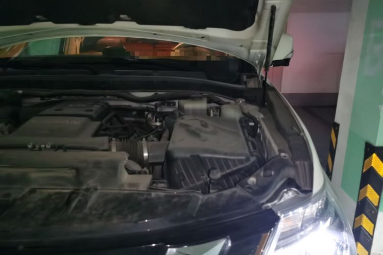 Used Nissan Patrol 2018 4.0L Platinum Edition Engine Bay Left
