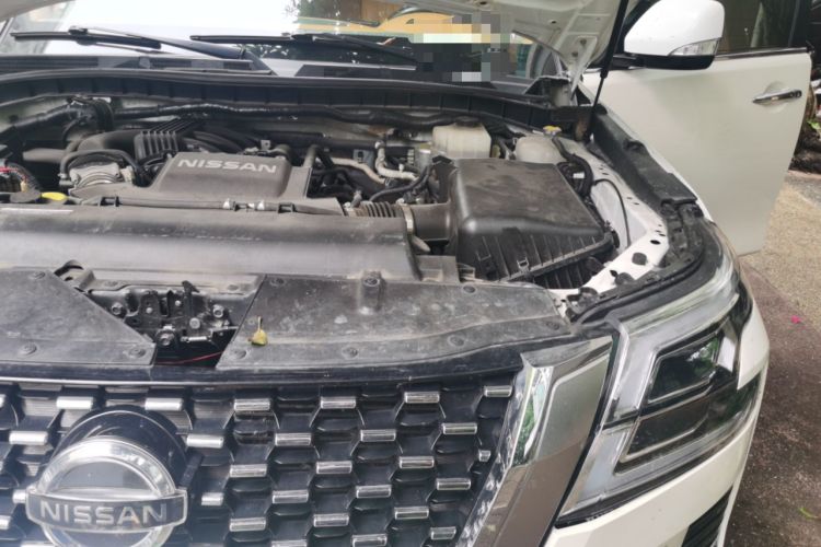 Used Nissan Patrol 2018 4.0L LinkedIn Edition Engine Bay Left