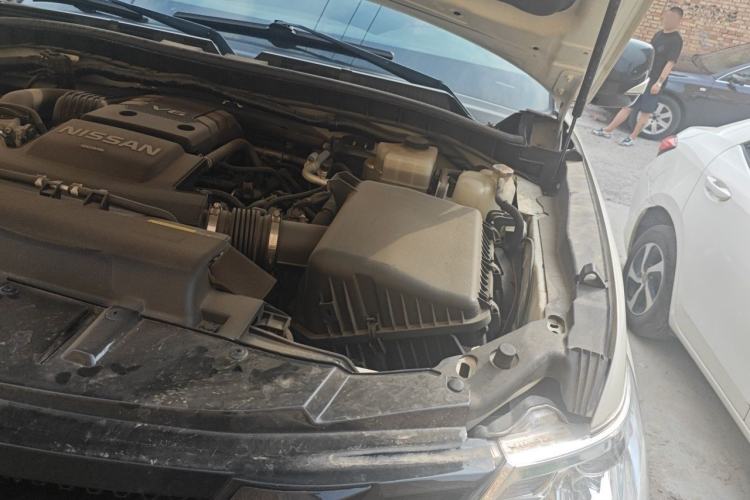 Used Nissan Patrol 2018 4.0L LinkedIn Edition Engine Bay Left