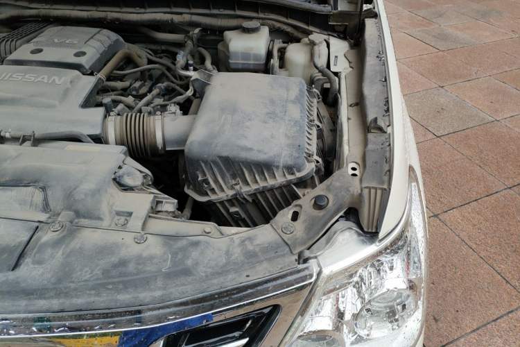 Used Nissan Patrol  Engine Bay Left