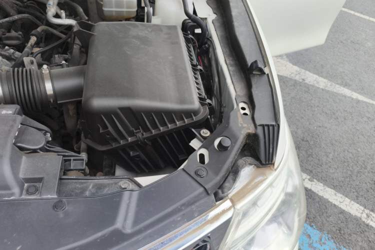 Used Nissan Patrol 2018 4.0L LinkedIn Edition Engine Bay Left