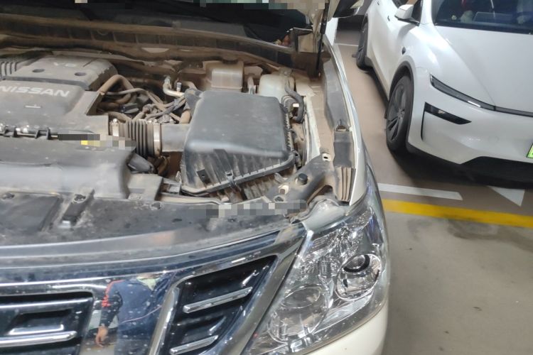 Used Nissan Patrol  Engine Bay Left