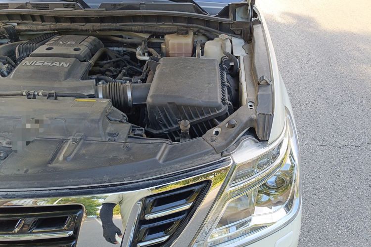 Used Nissan Patrol  Engine Bay Left
