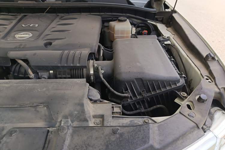 Used Nissan Patrol 2018 5.6L Standard Version Engine Bay Left