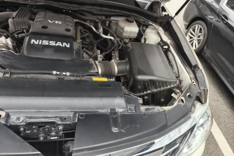Used Nissan Patrol  Engine Bay Left