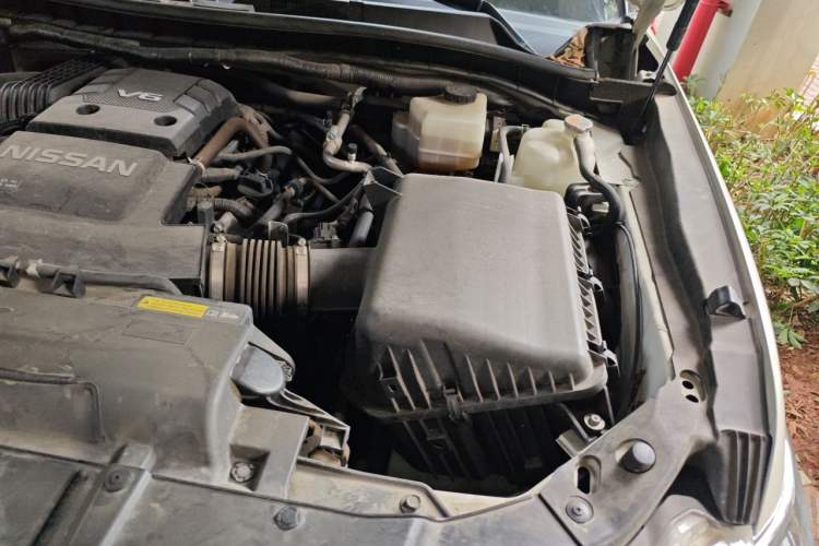 Used Nissan Patrol  Engine Bay Left