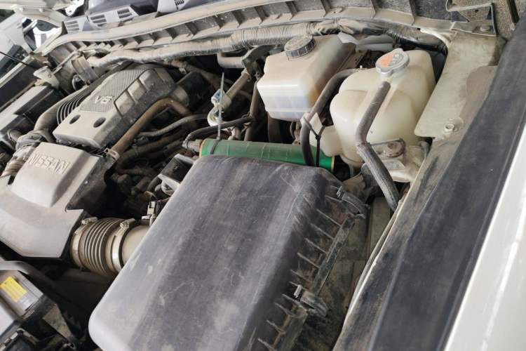 Used Nissan Patrol 2018 4.0L Automatic 7-Seater Middle East Version Engine Bay Left