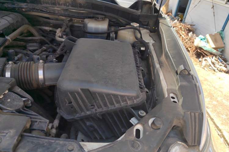 Used Nissan Patrol  Engine Bay Left