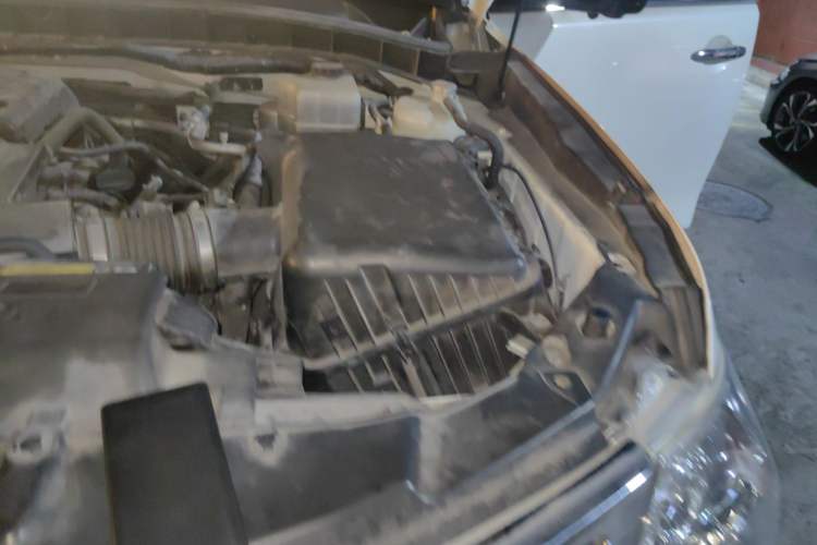Used Nissan Patrol 2018 4.0L LinkedIn Edition Engine Bay Left