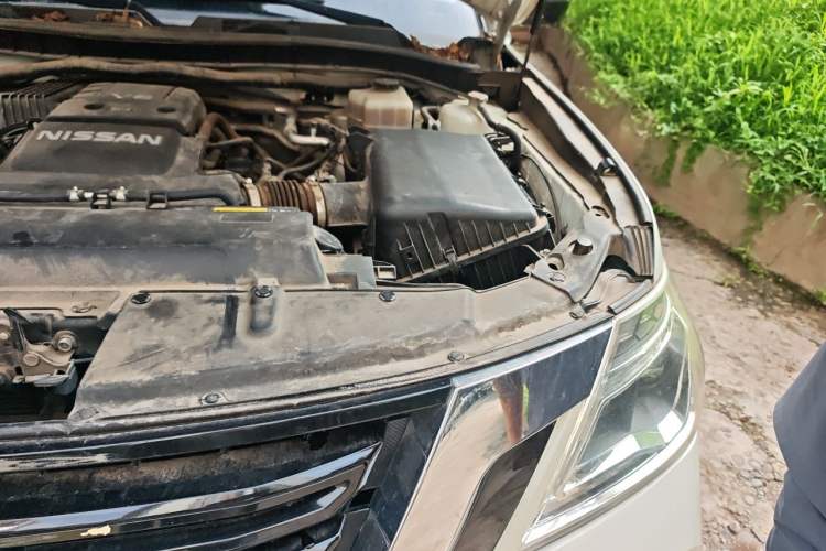 Used Nissan Patrol 2018 4.0L LinkedIn Edition Engine Bay Left