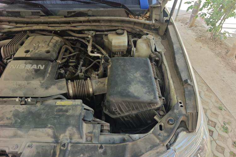 Used Nissan Patrol  Engine Bay Left