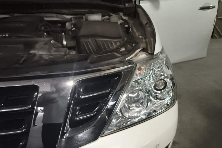 Used Nissan Patrol 2018 4.0L LinkedIn Edition Engine Bay Left