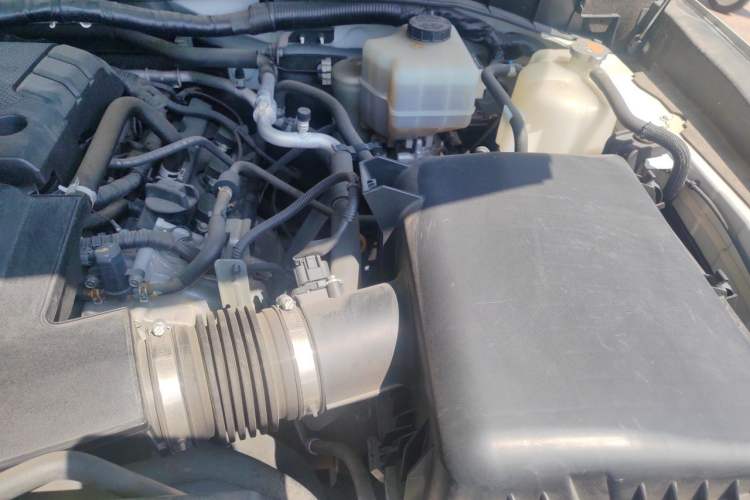 Used Nissan Patrol  Engine Bay Left
