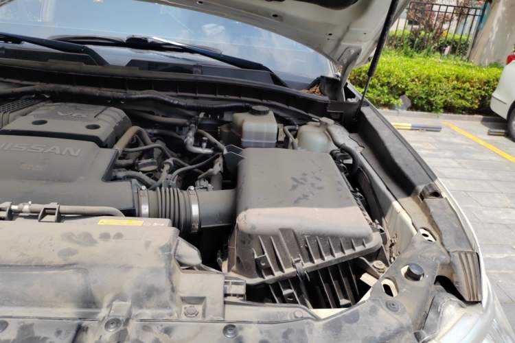 Used Nissan Patrol 2018 4.0L LinkedIn Edition Engine Bay Left