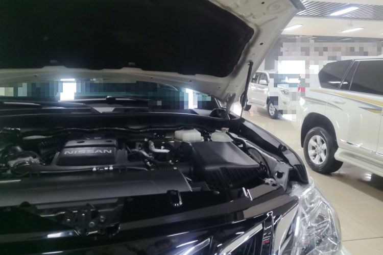 Used Nissan Patrol  Engine Bay Left