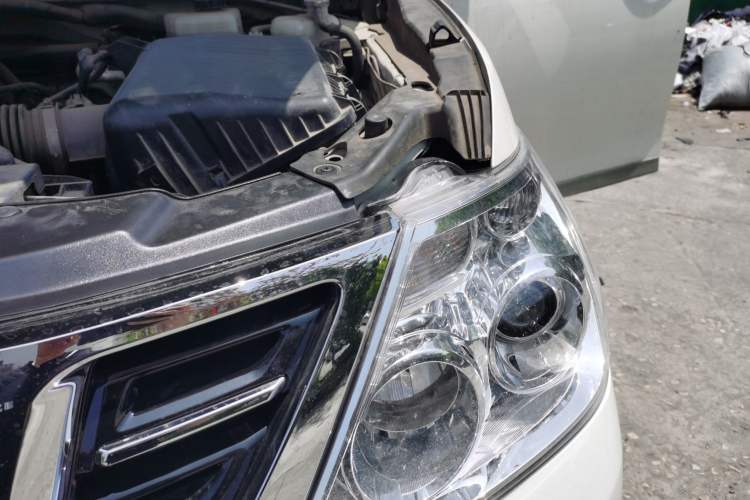 Used Nissan Patrol 2018 4.0L LinkedIn Edition Engine Bay Left