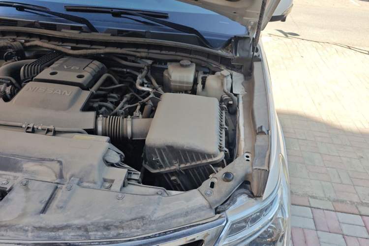 Used Nissan Patrol  Engine Bay Left