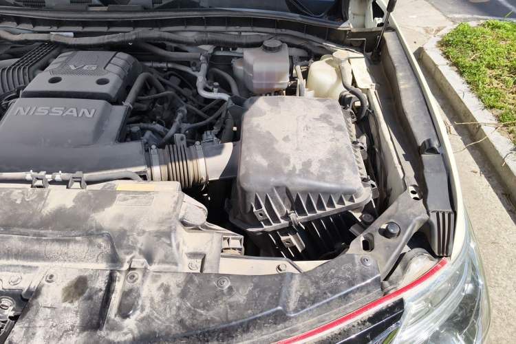 Used Nissan Patrol  Engine Bay Left