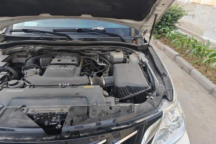 Used Nissan Patrol  Engine Bay Left