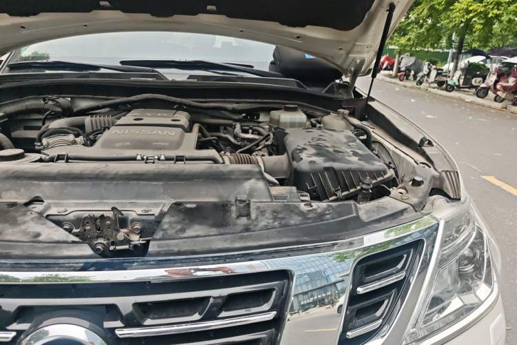 Used Nissan Patrol 2018 4.0L Flagship Model Engine Bay Left
