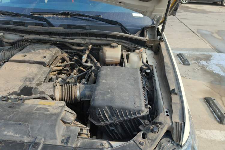 Used Nissan Patrol 2018 4.0L LinkedIn Edition Engine Bay Left