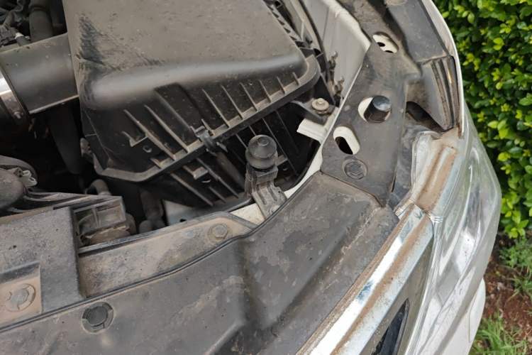 Used Nissan Patrol 2018 4.0L Flagship Model Engine Bay Left