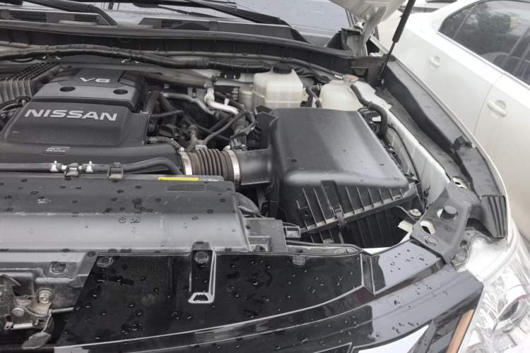 Used Nissan Patrol 2018 4.0L Automatic 7-Seater Middle East Version Engine Bay Left