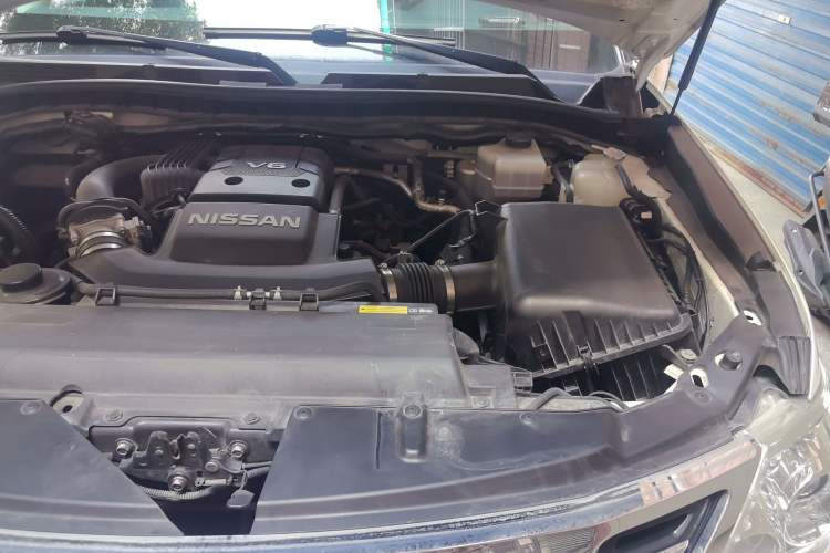Used Nissan Patrol 2018 4.0L LinkedIn Edition Engine Bay Left