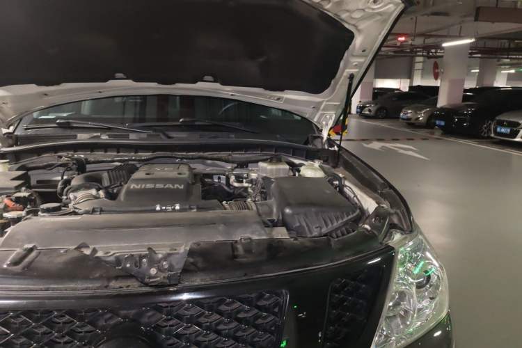 Used Nissan Patrol  Engine Bay Left