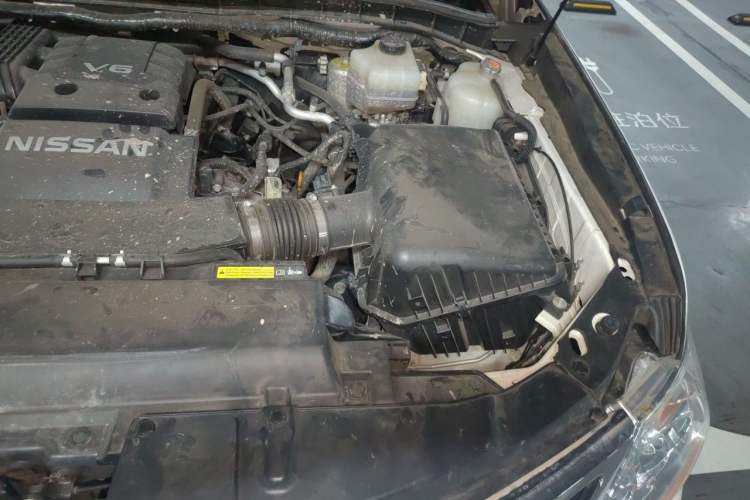 Used Nissan Patrol 2018 4.0L Automatic 7-Seater Middle East Version Engine Bay Left