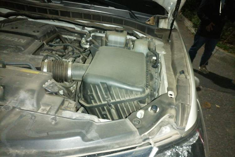 Used Nissan Patrol 2018 4.0L LinkedIn Edition Engine Bay Left