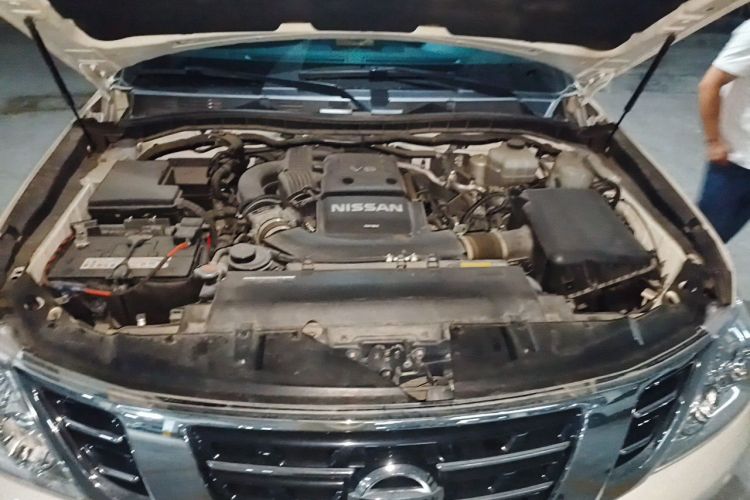 Used Nissan Patrol 2018 4.0L LinkedIn Edition Engine Bay