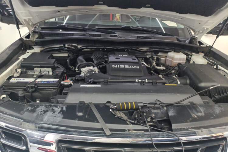 Used Nissan Patrol 2018 Y62 4.0 XE Middle East Engine Bay