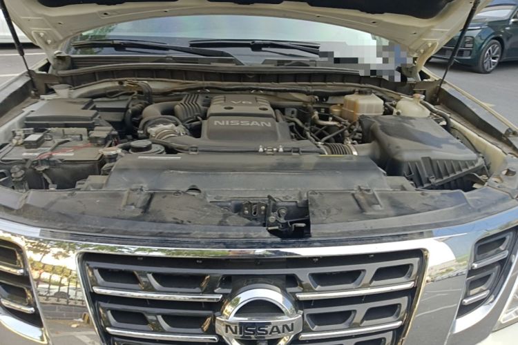 Used Nissan Patrol 2018 4.0L Automatic 7-Seater Middle East Version Engine Bay